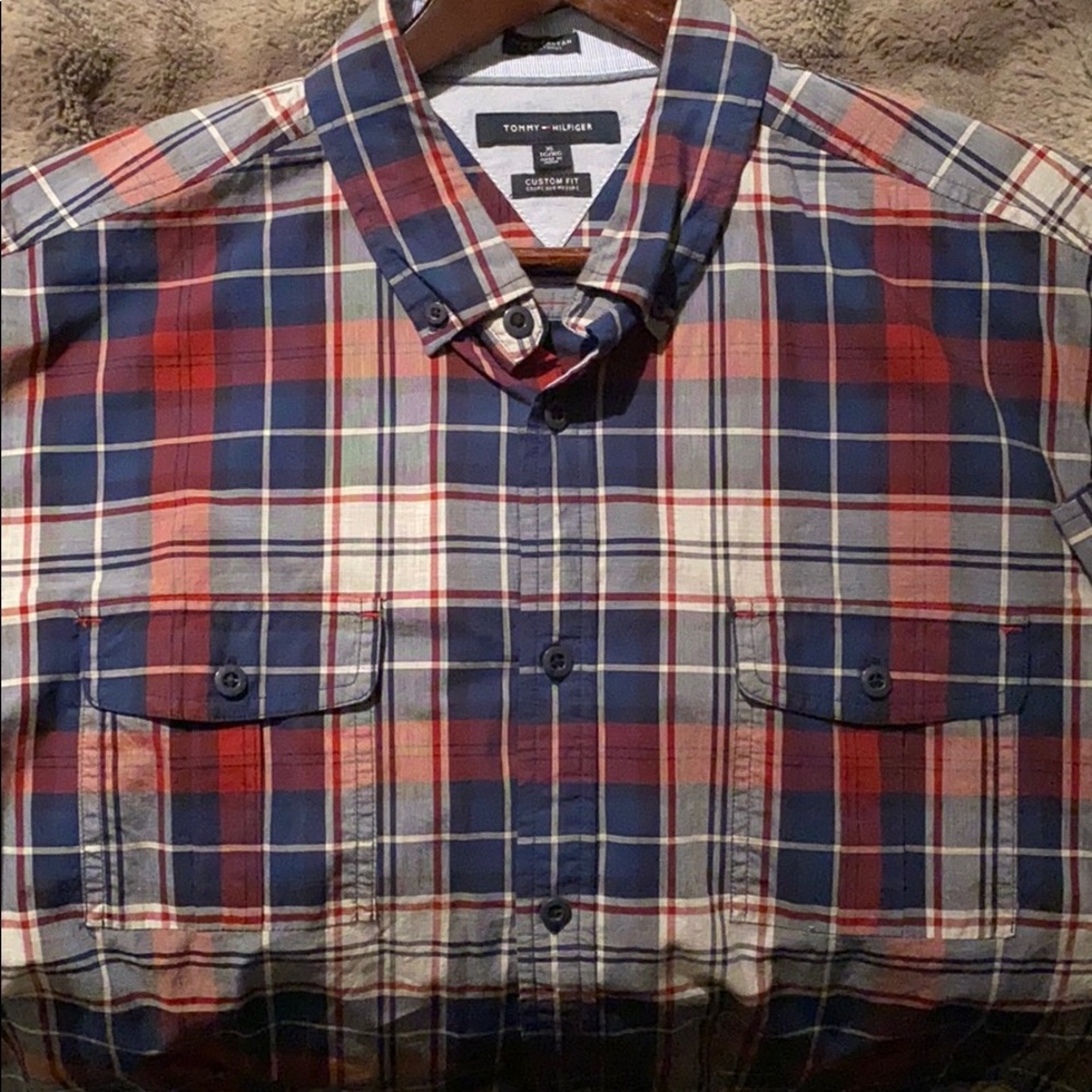 Tommy Hilfiger custom fit button down